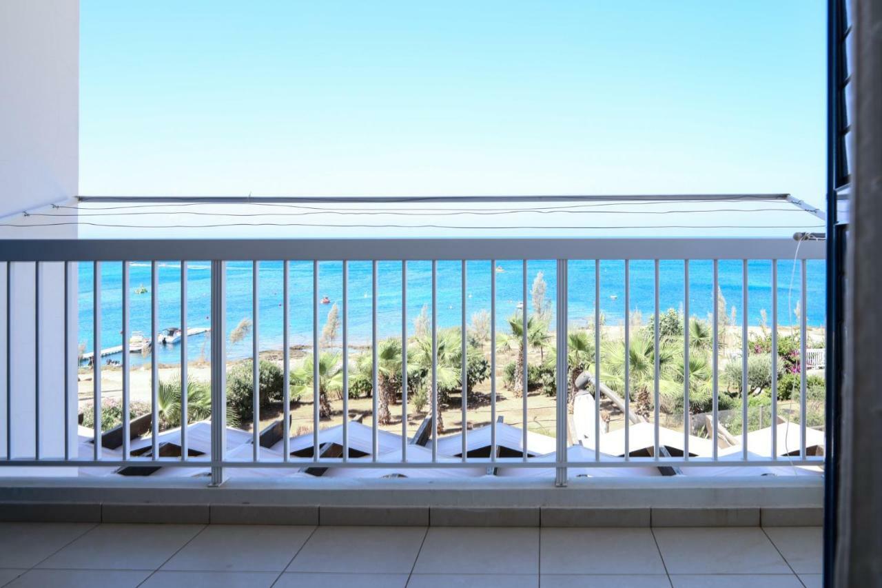 Phaedrus Living: Seaside Luxury Villa Anafi パラリムニ エクステリア 写真