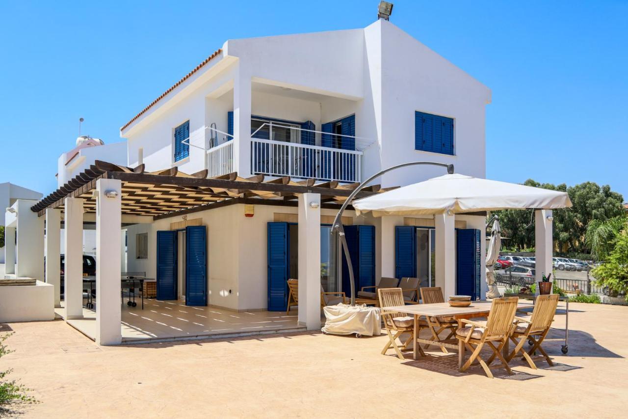 Phaedrus Living: Seaside Luxury Villa Anafi パラリムニ エクステリア 写真
