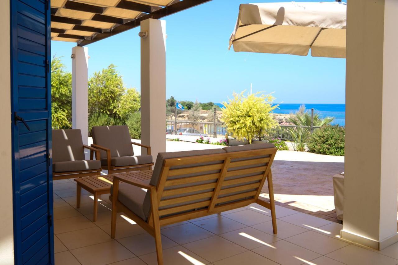 Phaedrus Living: Seaside Luxury Villa Anafi パラリムニ エクステリア 写真